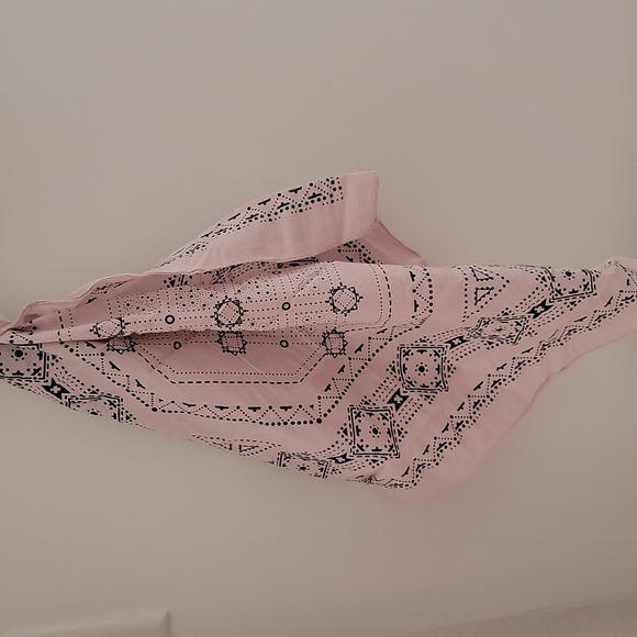 Urban Outfitters Pink Bandana - Picture 6 of 6